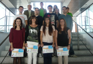 Entrega de diplomas a estudiantes en pr�cticas en Leroy Merl�n