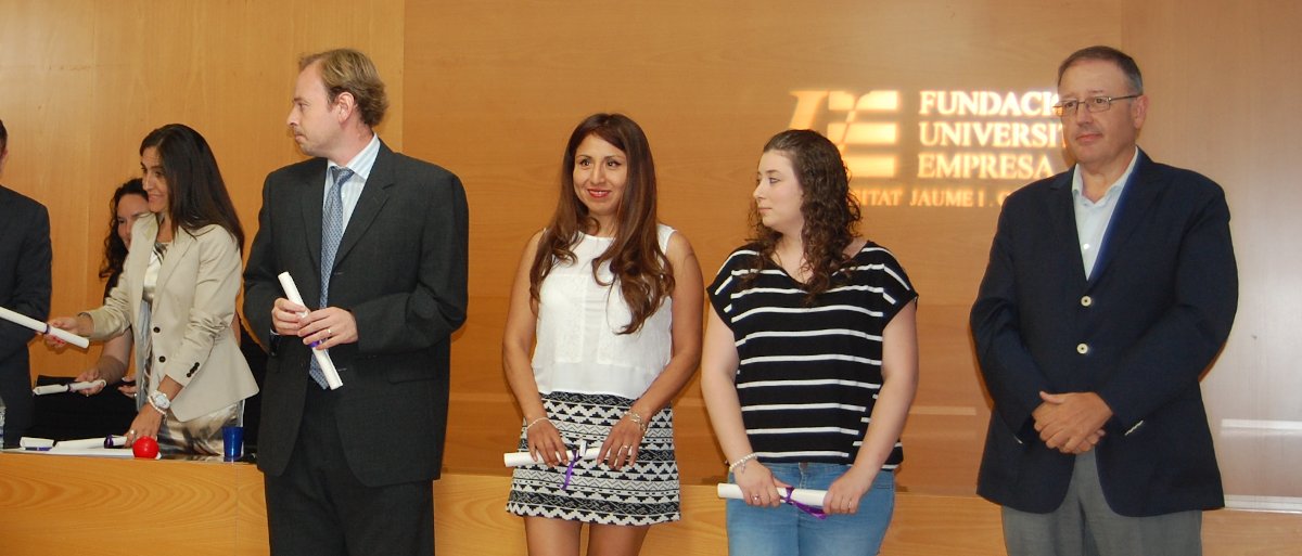 Area de Becas de titulados FUE-UJI